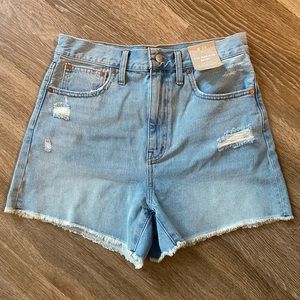 NWT Madewell mom jean shorts size 28